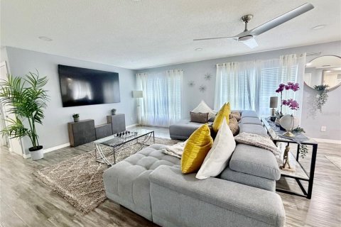 Villa ou maison à vendre à Orlando, Floride: 4 chambres, 179.21 m2 № 2322651 - photo 6