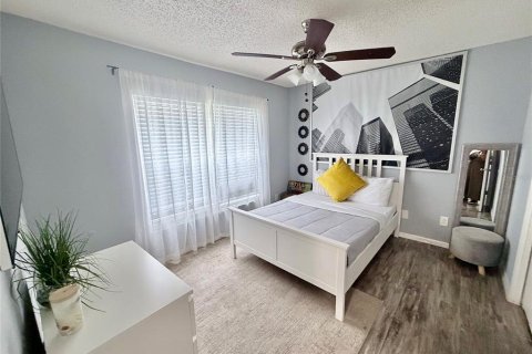 Villa ou maison à vendre à Orlando, Floride: 4 chambres, 179.21 m2 № 2322651 - photo 3