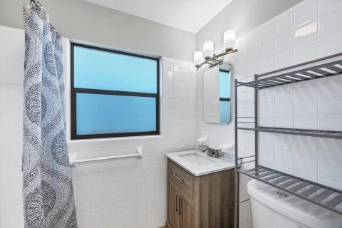 Купить виллу или дом в Энглвуд, Флорида 9 комнат, 124.86м2, № 1795812 - фото 17
