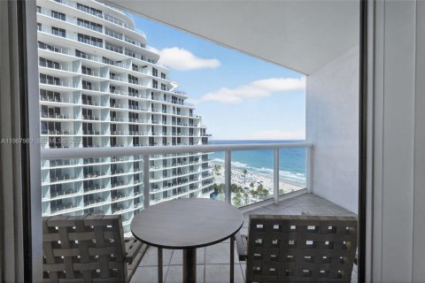 Hôtel, hôtellerie à vendre à Fort Lauderdale, Floride: 1 chambre, 49.52 m2 № 2029057 - photo 2