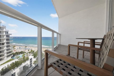 Hôtel, hôtellerie à vendre à Fort Lauderdale, Floride: 1 chambre, 49.52 m2 № 2029057 - photo 3
