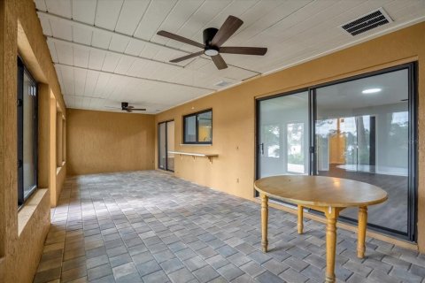 House in Orlando, Florida 4 bedrooms, 220.09 sq.m. № 1534569 - photo 25