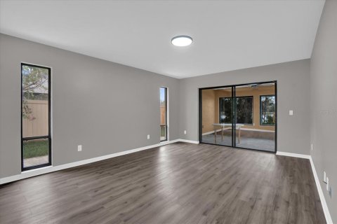 House in Orlando, Florida 4 bedrooms, 220.09 sq.m. № 1534569 - photo 10
