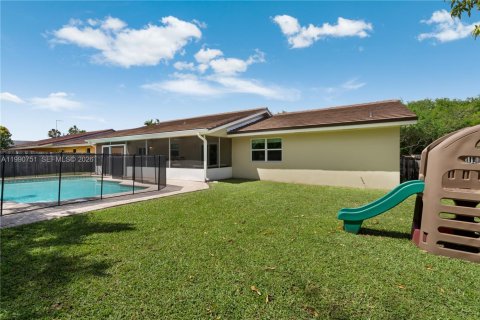Casa en venta en Palmetto Bay, Florida, 4 dormitorios, 151.9 m2 № 2058458 - foto 26