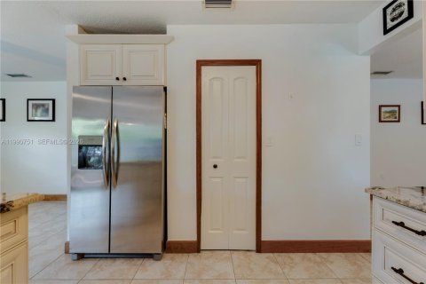 Casa en venta en Palmetto Bay, Florida, 4 dormitorios, 151.9 m2 № 2058458 - foto 12