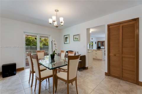 Casa en venta en Palmetto Bay, Florida, 4 dormitorios, 151.9 m2 № 2058458 - foto 6