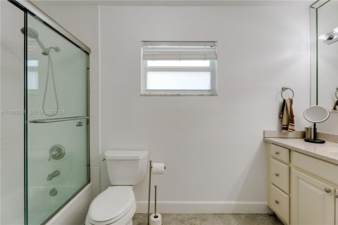 Casa en venta en Palmetto Bay, Florida, 4 dormitorios, 151.9 m2 № 2058458 - foto 15