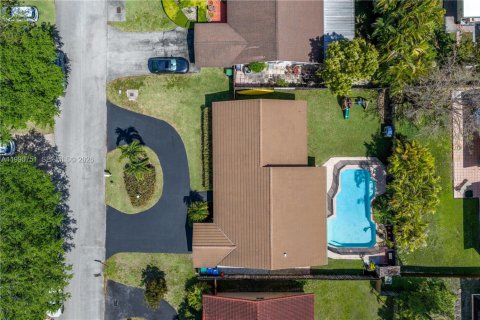 Casa en venta en Palmetto Bay, Florida, 4 dormitorios, 151.9 m2 № 2058458 - foto 30