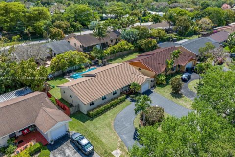 Casa en venta en Palmetto Bay, Florida, 4 dormitorios, 151.9 m2 № 2058458 - foto 28