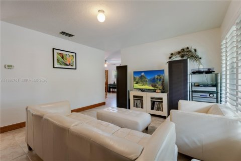 Casa en venta en Palmetto Bay, Florida, 4 dormitorios, 151.9 m2 № 2058458 - foto 5