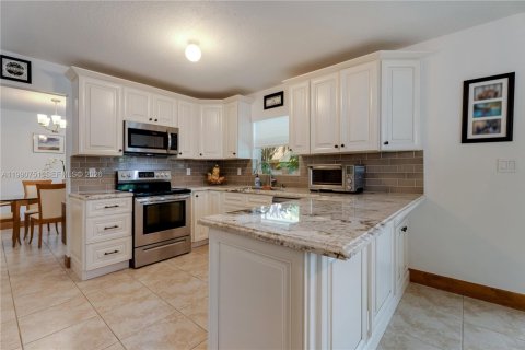 Casa en venta en Palmetto Bay, Florida, 4 dormitorios, 151.9 m2 № 2058458 - foto 11
