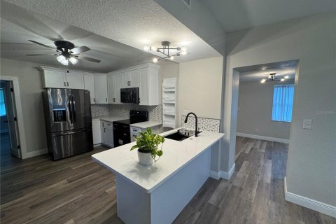 Villa ou maison à vendre à Sanford, Floride: 3 chambres, 115.11 m2 № 1904353 - photo 11