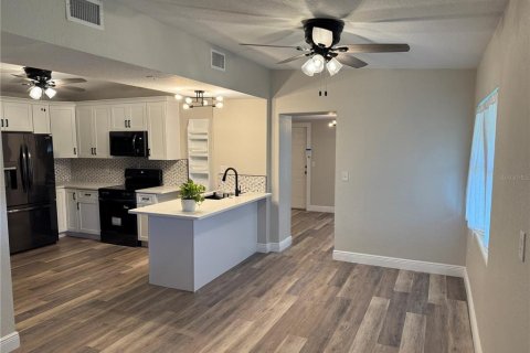 Villa ou maison à vendre à Sanford, Floride: 3 chambres, 115.11 m2 № 1904353 - photo 5