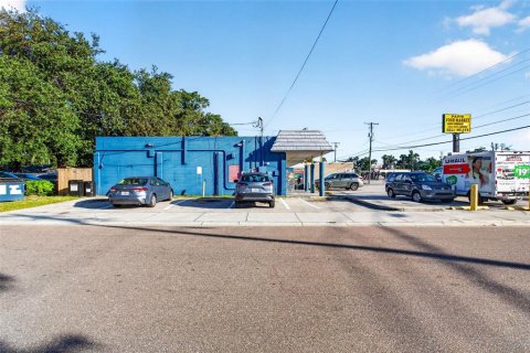 Commercial property in Tampa, Florida 273.13 sq.m. № 2427259 - photo 5