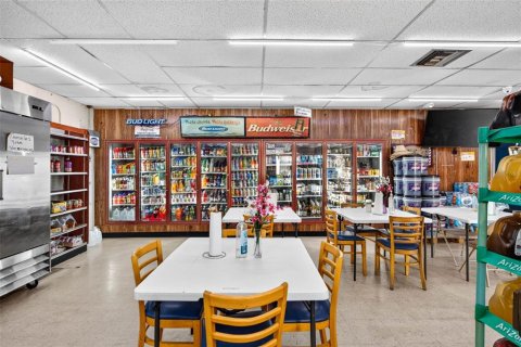 Commercial property in Tampa, Florida 273.13 sq.m. № 2427259 - photo 12