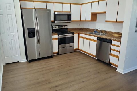 Touwnhouse à louer à Wesley Chapel, Floride: 3 chambres, 116.5 m2 № 2112128 - photo 5