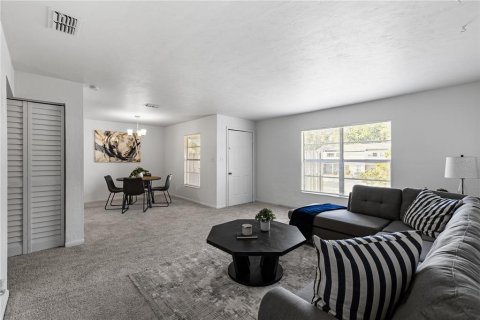 Condo in Gainesville, Florida, 2 bedrooms  № 1847519 - photo 2