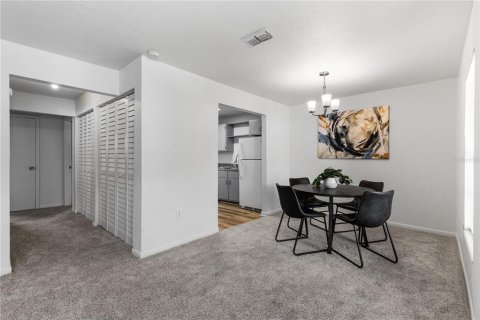 Condo in Gainesville, Florida, 2 bedrooms  № 1847519 - photo 7