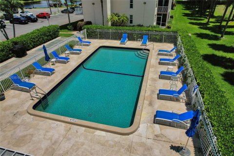 Купить кондоминиум в Плантация, Флорида 2 спальни, 94.3м2, № 1961323 - фото 29