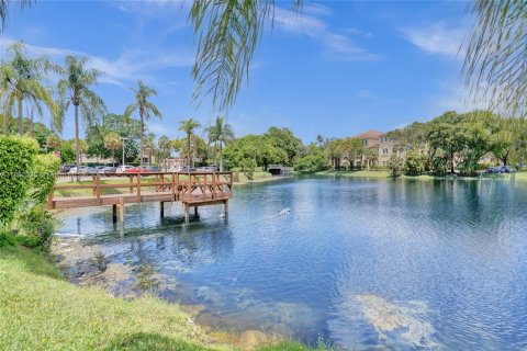 Купить кондоминиум в Плантация, Флорида 2 спальни, 94.3м2, № 1961323 - фото 30