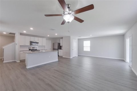 Villa ou maison à louer à Ocala, Floride: 4 chambres, 202.16 m2 № 1789227 - photo 4