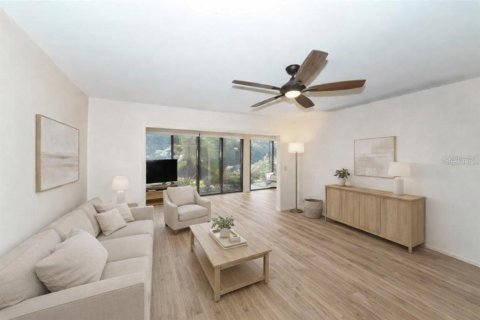 Condominio en alquiler en Bradenton, Florida, 2 dormitorios, 121.14 m2 № 2098531 - foto 4
