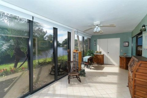 Condominio en alquiler en Bradenton, Florida, 2 dormitorios, 121.14 m2 № 2098531 - foto 5
