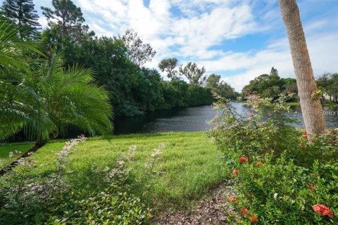 Condominio en alquiler en Bradenton, Florida, 2 dormitorios, 121.14 m2 № 2098531 - foto 16