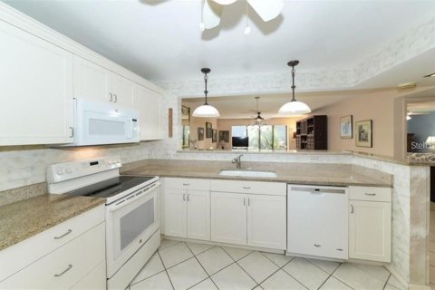 Condominio en alquiler en Bradenton, Florida, 2 dormitorios, 121.14 m2 № 2098531 - foto 10