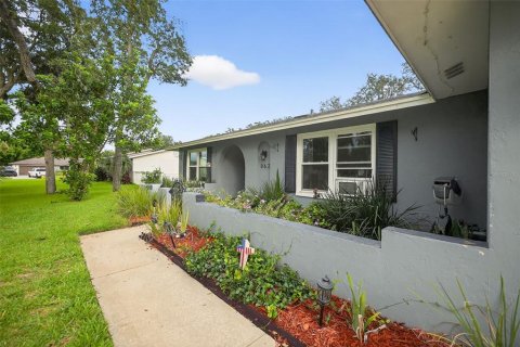 House in Ormond Beach, Florida 3 bedrooms, 156.08 sq.m. № 1916017 - photo 2