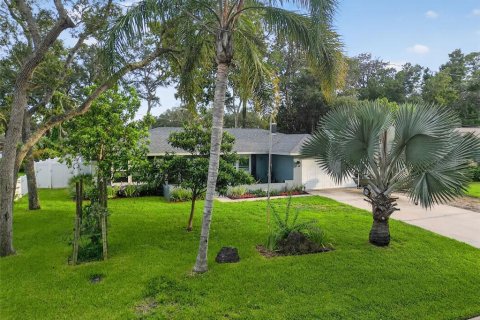 House in Ormond Beach, Florida 3 bedrooms, 156.08 sq.m. № 1916017 - photo 6