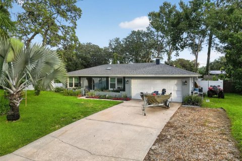 House in Ormond Beach, Florida 3 bedrooms, 156.08 sq.m. № 1916017 - photo 7