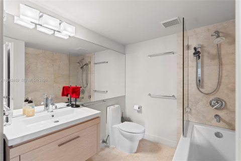 Снять в аренду кондоминиум в Авентура, Флорида 2 спальни, 126.81м2, № 2080371 - фото 22