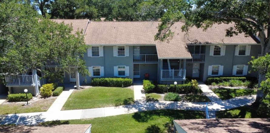 Condo in Dunedin, Florida, 2 bedrooms № 2217851