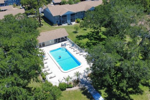 Condo in Dunedin, Florida, 2 bedrooms № 2217851 - photo 18