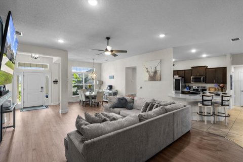 Casa en venta en Ocala, Florida, 4 dormitorios, 214.88 m2 № 1912135 - foto 10