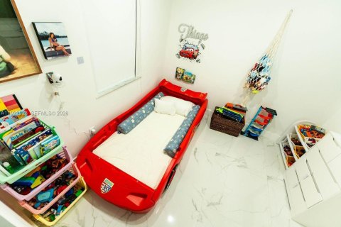 Villa ou maison à louer à Miami, Floride: 3 chambres, 119.38 m2 № 1976578 - photo 19