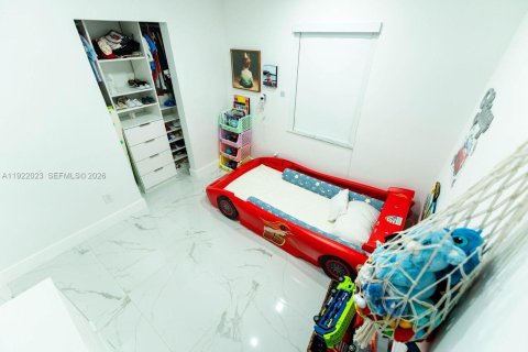 Villa ou maison à louer à Miami, Floride: 3 chambres, 119.38 m2 № 1976578 - photo 18