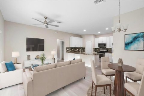 House in Sanford, Florida 3 bedrooms, 112.04 sq.m. № 2218526 - photo 9