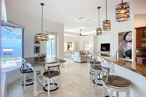 House in Port Charlotte, Florida 3 bedrooms, 319.96 sq.m. № 1804672 - photo 16