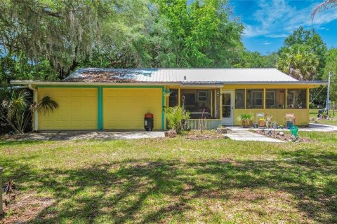 House in Dunnellon, Florida 2 bedrooms, 102.01 sq.m. № 2204340