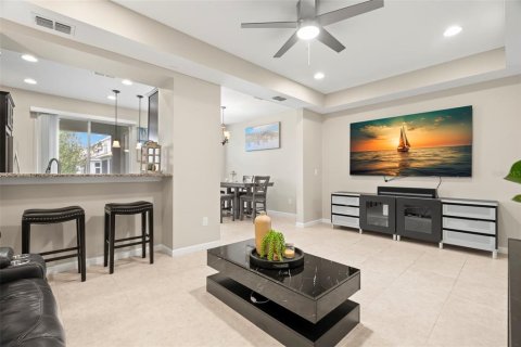 Townhouse in HARMONY AT LAKEWOOD RANCH in Bradenton, Florida 3 bedrooms, 158.86 sq.m. № 2209059 - photo 9