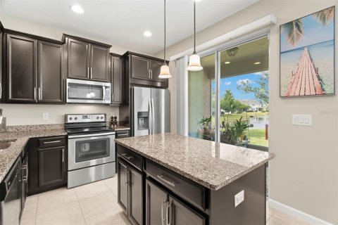 Townhouse in HARMONY AT LAKEWOOD RANCH in Bradenton, Florida 3 bedrooms, 158.86 sq.m. № 2209059 - photo 13