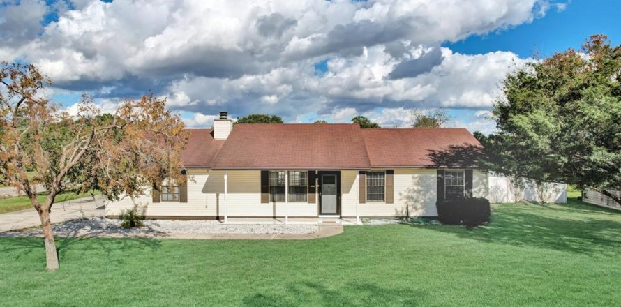 Casa en Orange Park, Florida 3 dormitorios, 119.29 m2 № 1561397
