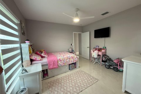 Villa ou maison à louer à Port St. Lucie, Floride: 6 chambres № 2015806 - photo 21