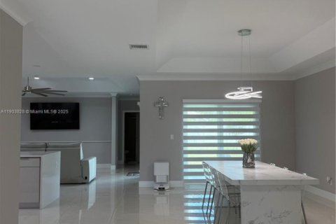 Villa ou maison à louer à Port St. Lucie, Floride: 6 chambres № 2015806 - photo 16