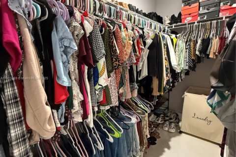 Villa ou maison à louer à Port St. Lucie, Floride: 6 chambres № 2015806 - photo 7