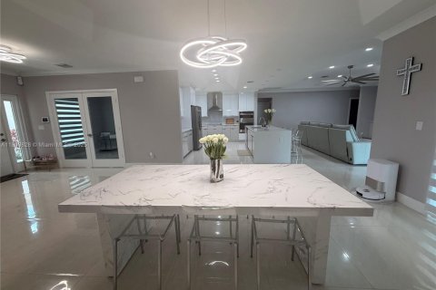 Villa ou maison à louer à Port St. Lucie, Floride: 6 chambres № 2015806 - photo 17