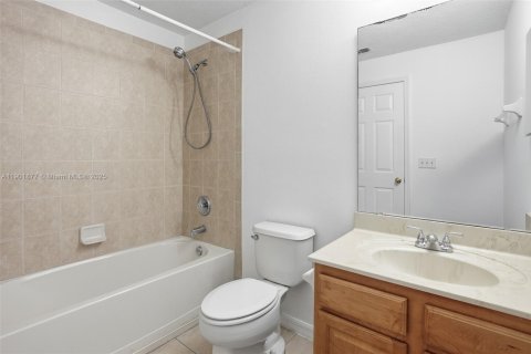 Condo in Orlando, Florida, 3 bedrooms  № 1953314 - photo 19