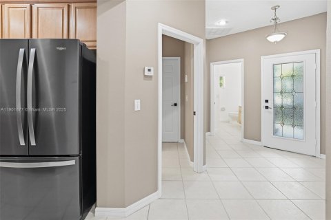 Condo in Orlando, Florida, 3 bedrooms  № 1953314 - photo 9
